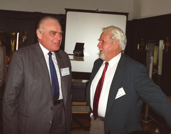Zyczkowski  Trefftz method 30 maj 1996 Zienkiewicz 1.jpg